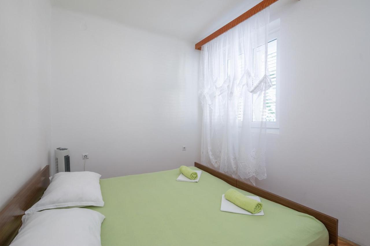 Beach Apartments "Bili Cvitak" Дуче Экстерьер фото
