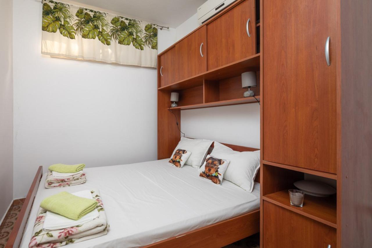 Beach Apartments "Bili Cvitak" Дуче Экстерьер фото