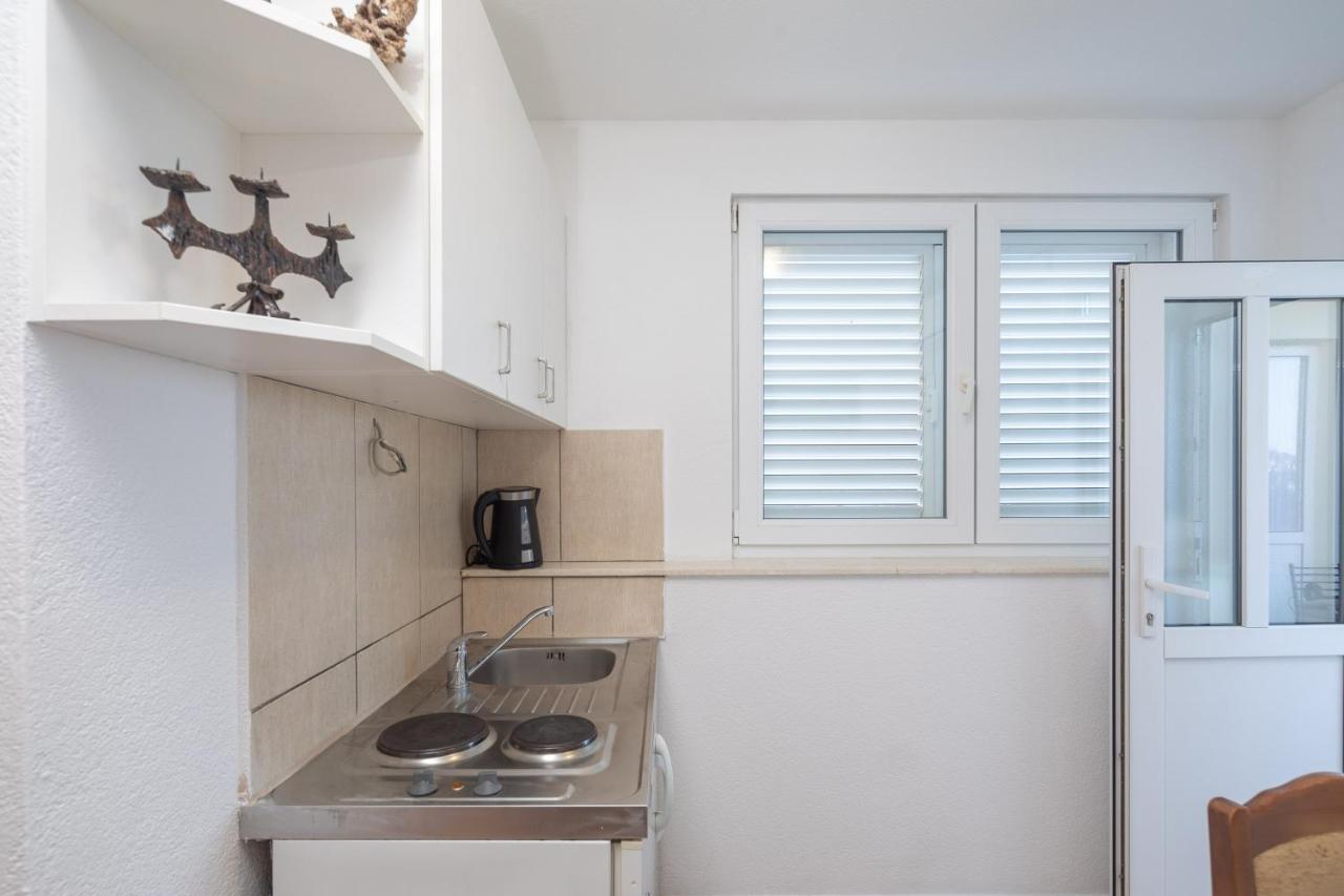 Beach Apartments "Bili Cvitak" Дуче Экстерьер фото