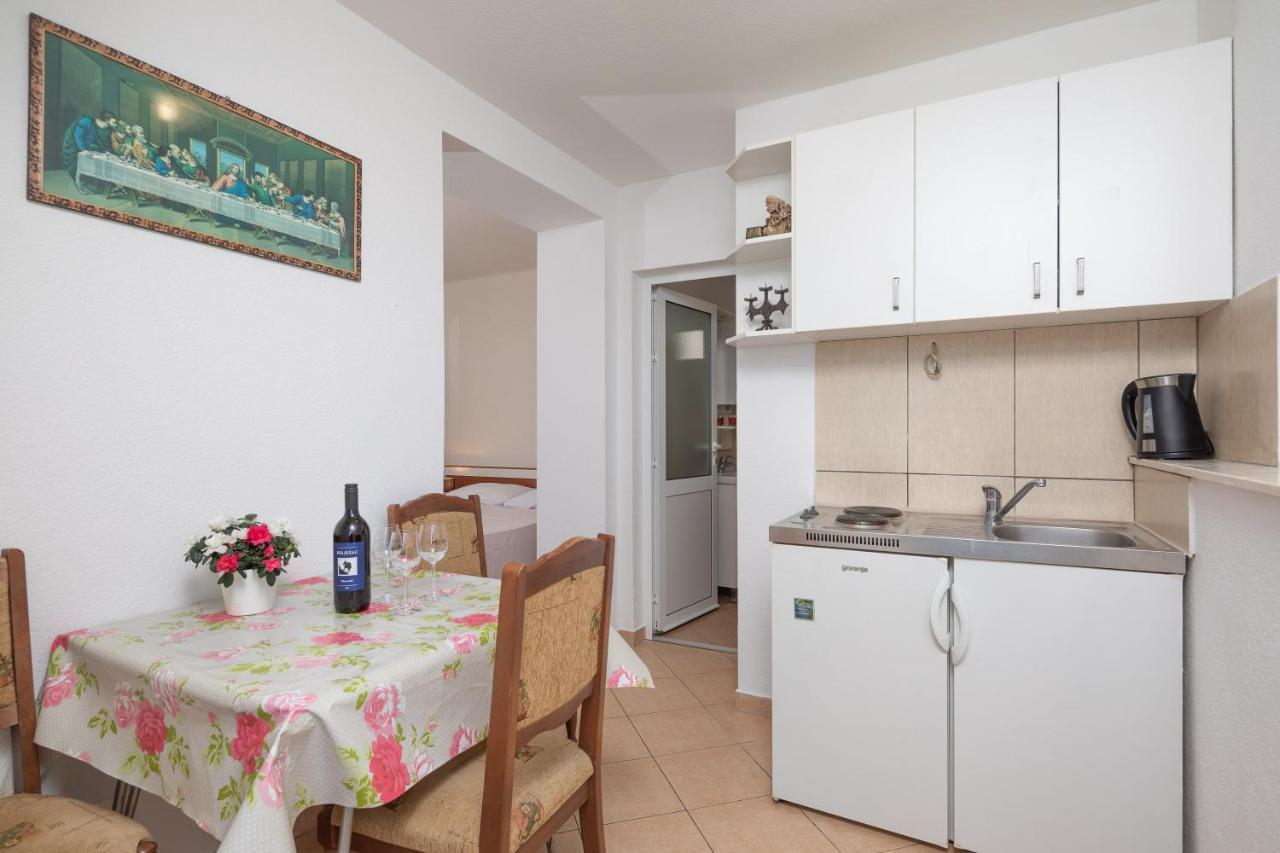 Beach Apartments "Bili Cvitak" Дуче Экстерьер фото